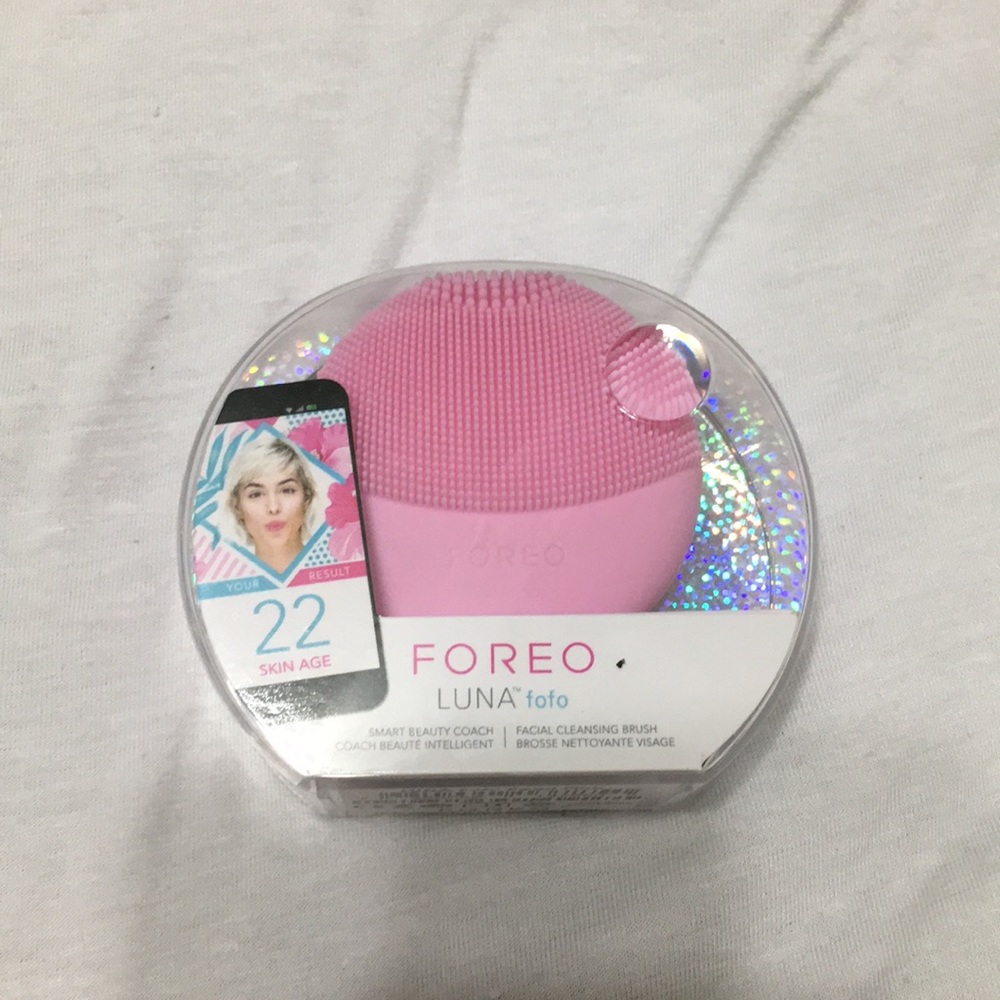 Facial cleansing Brush